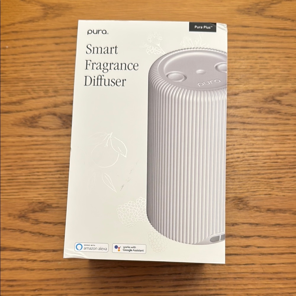 Pura Smart Fragrance Diffuser WITH two pura fragrance viles